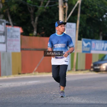 Runner Photo 3502864