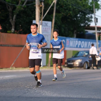 Runner Photo 3502873