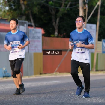 Runner Photo 3502972