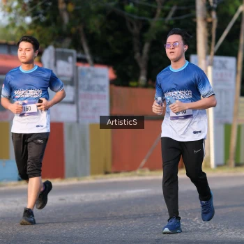 Runner Photo 3502994