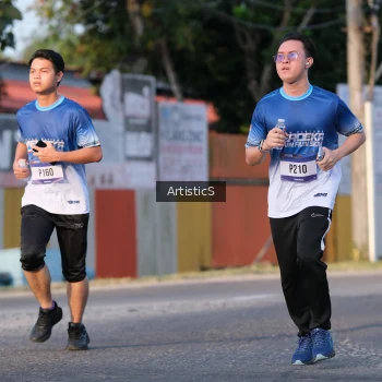 Runner Photo 3502998