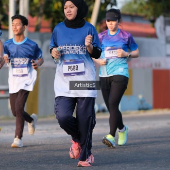 Runner Photo 3503103