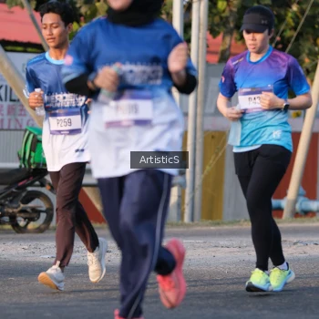 Runner Photo 3503114