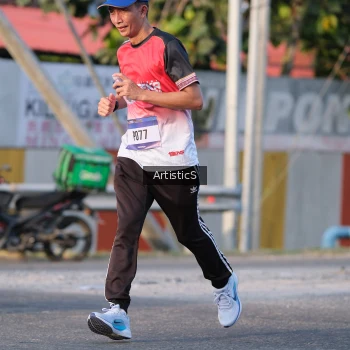 Runner Photo 3503302