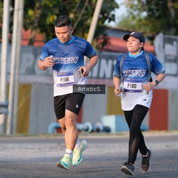 Runner Photo 3503332