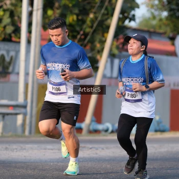 Runner Photo 3503333