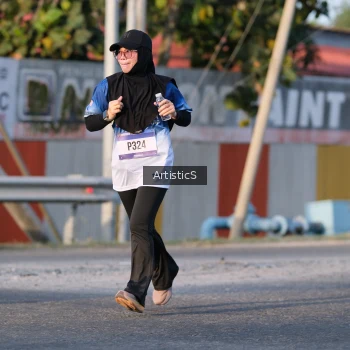 Runner Photo 3503368