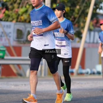 Runner Photo 3503601