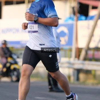 Runner Photo 3504044