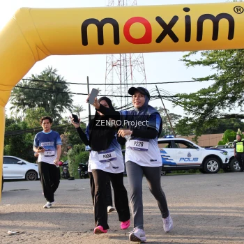 Runner Photo 3504096