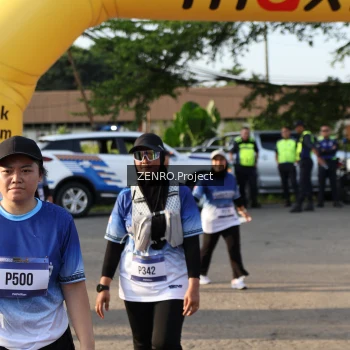 Runner Photo 3504116