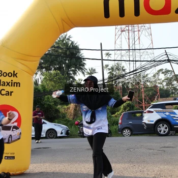 Runner Photo 3504126