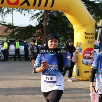 Runner Photo 3504166