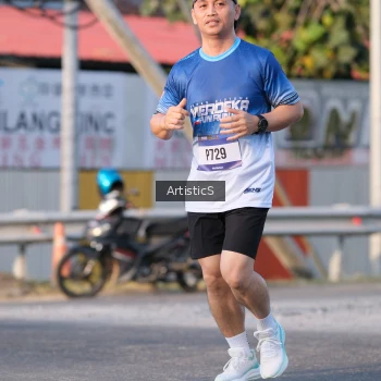 Runner Photo 3504275