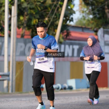 Runner Photo 3504310