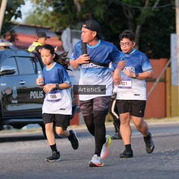Runner Photo 3504331