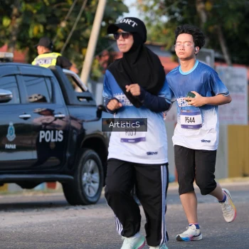 Runner Photo 3504353