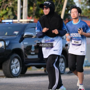 Runner Photo 3504358