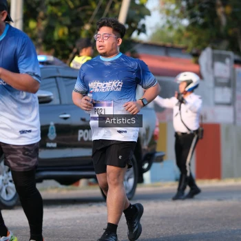 Runner Photo 3504379