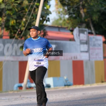 Runner Photo 3504446