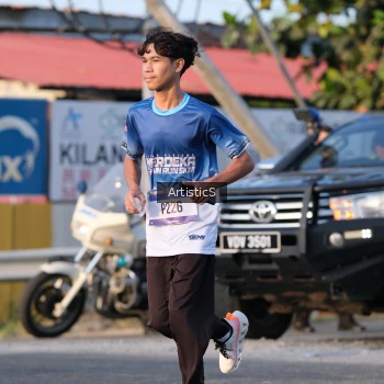 Runner Photo 3504453