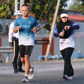 Runner Photo 3504456