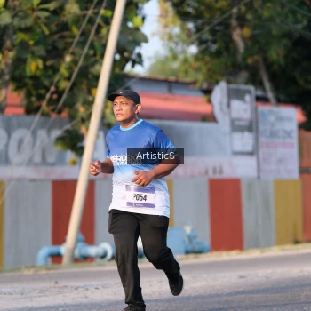 Runner Photo 3504476