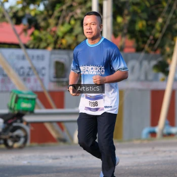 Runner Photo 3504495