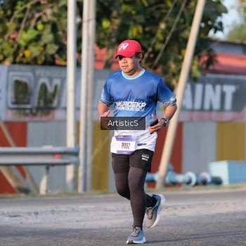 Runner Photo 3504504