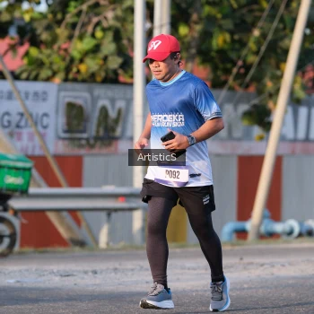 Runner Photo 3504505