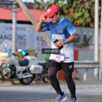 Runner Photo 3504512