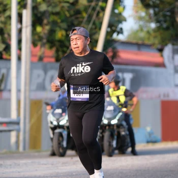Runner Photo 3504570