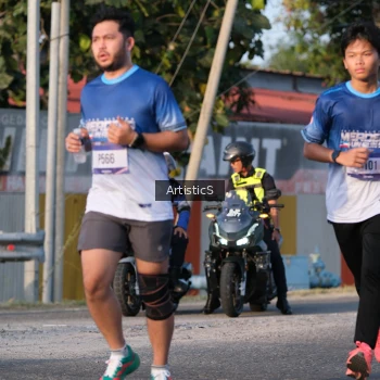 Runner Photo 3504630
