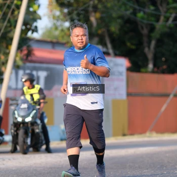 Runner Photo 3504631