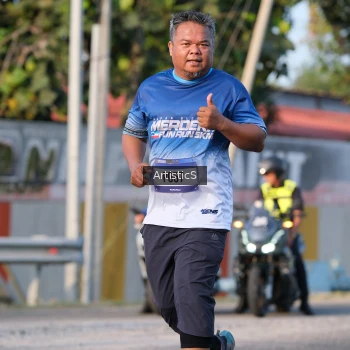 Runner Photo 3504672