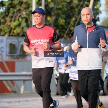 Runner Photo 3504717