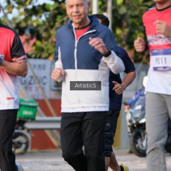 Runner Photo 3504728