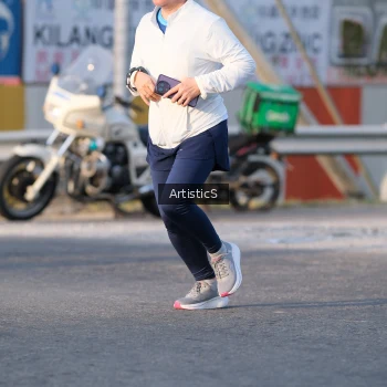 Runner Photo 3504758
