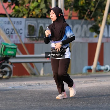 Runner Photo 3504830