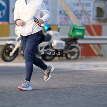 Runner Photo 3504845