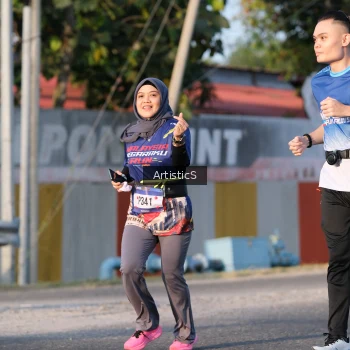 Runner Photo 3504950