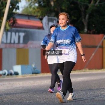 Runner Photo 3504960
