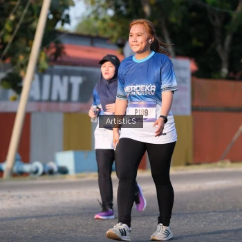 Runner Photo 3504967