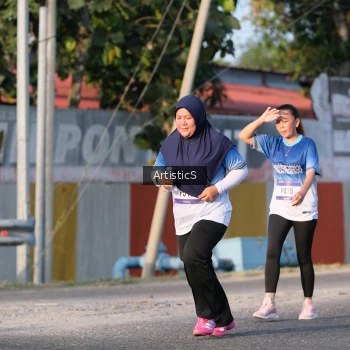Runner Photo 3505025