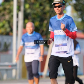 Runner Photo 3505050
