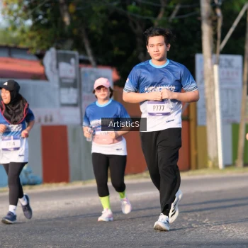 Runner Photo 3505097