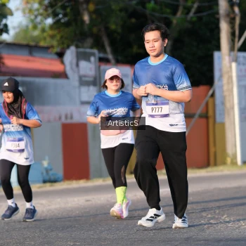 Runner Photo 3505100