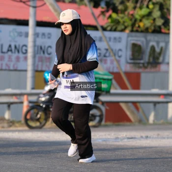 Runner Photo 3505200