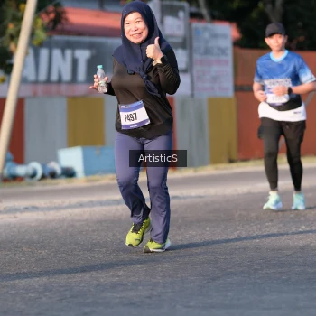Runner Photo 3505340
