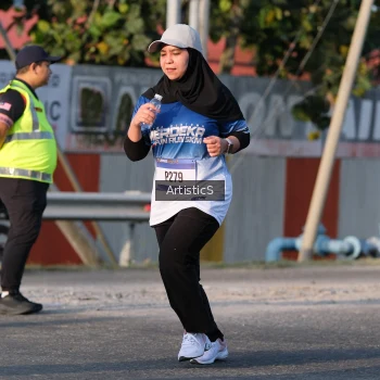 Runner Photo 3505438